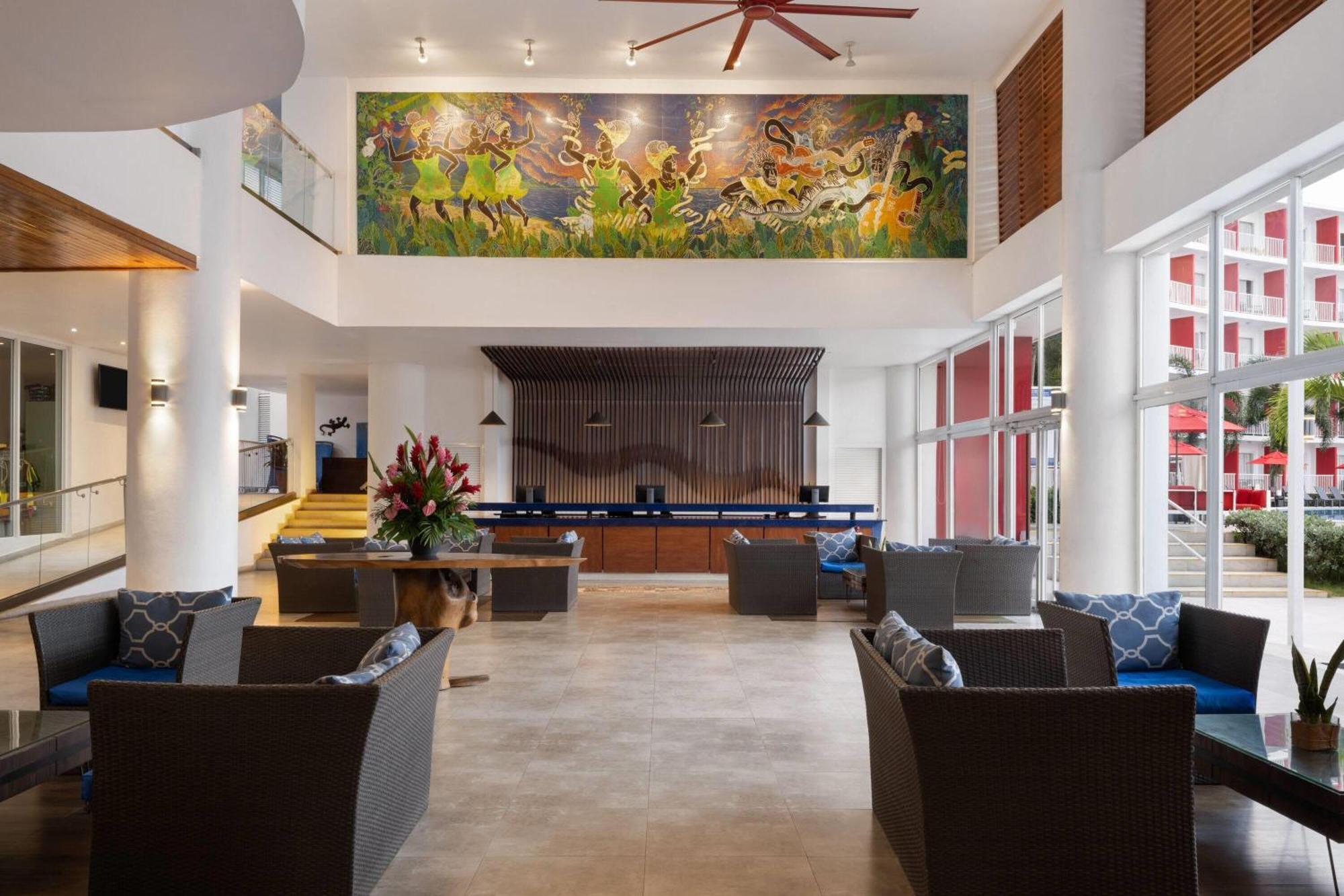Grand Decameron Cornwall Beach, A Trademark All-Inclusive Resort مونتيغو باي المظهر الخارجي الصورة