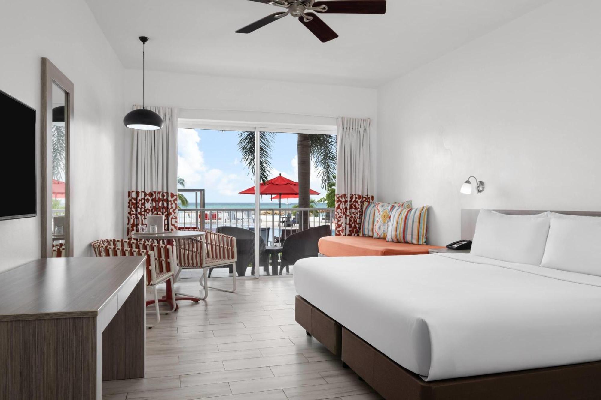 Grand Decameron Cornwall Beach, A Trademark All-Inclusive Resort مونتيغو باي المظهر الخارجي الصورة